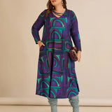 Рокля А-линия с оригинално деколте