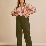 Елегантен панталон с ръб и висока талия - каки