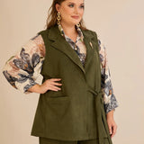 Елегантен елек с ревер и брошка - каки