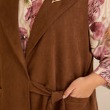 Елегантен елек с ревер и брошка - кафе