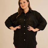 Стилна риза с релефен десен