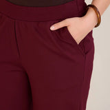 Панталон с ластична талия и права кройка - бургунди