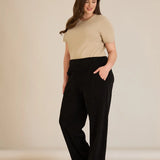 Широк панталон от релефна материя