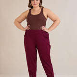 Еластичен дамски панталон с копчета - бургунди