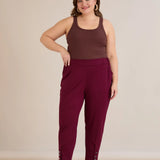 Еластичен дамски панталон с копчета - бургунди