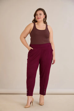 Еластичен дамски панталон с копчета - бургунди