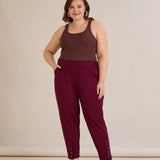 Еластичен дамски панталон с копчета - бургунди