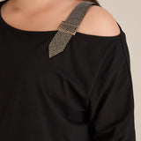 Памучна блуза с елегантен акцент от камъчета