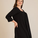 Памучна туника с набор и квадратно деколте - черен