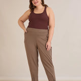 Еластичен дамски панталон с копчета - визон