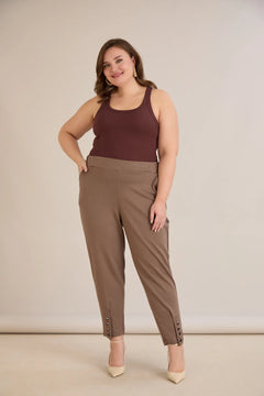 Еластичен дамски панталон с копчета - визон