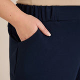 Еластичен дамски панталон с копчета - тъмносин