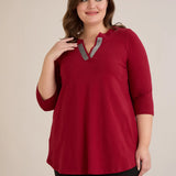 Памучна туника с блестящо V-деколте - бордо
