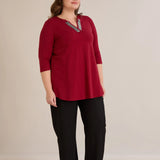 Памучна туника с блестящо V-деколте - бордо