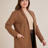 Спортно-елегантен блейзер без закопчаване - камел