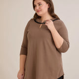 Памучна туника с ефектно деколте със сребрист акцент - мока