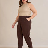 Еластичен дамски панталон с копчета - шоколад