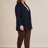 Спортно-елегантен блейзер без закопчаване - тъмносин