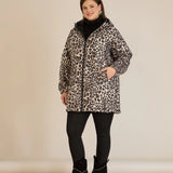 Олекотено есенно яке с леопардова щампа