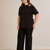 Памучна блуза с атрактивно деколте с перли