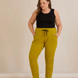 Спортен панталон Дейли класик - горчица