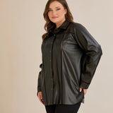 Стилна кожена риза с декоративни шевове