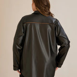 Стилна кожена риза с декоративни шевове