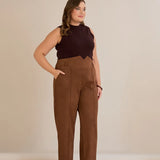 Елегантен панталон с ръб и висока талия - кафе