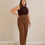 Елегантен панталон с ръб и висока талия - кафе