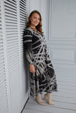Макси есенно-зимна рокля с оригинално деколте - сив