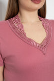 Памучна блуза с дантела - розов