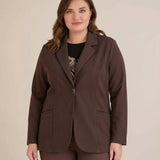 Спортно-елегантно сако с ревер и закопчаване - шоколад