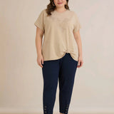 Блуза с атрактивен детайл и камъчета